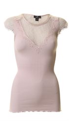 Style Butler - Frida Camisole - Rosa feminin top med korte blondeærmer