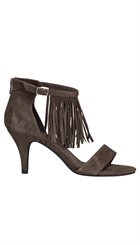 Sofie Schnoor - S161606 - Mørk beige sandal med frynser