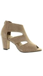 Sofie Schnoor - S162652 - Sandfarvet sandal-støvlet i blødt ruskind